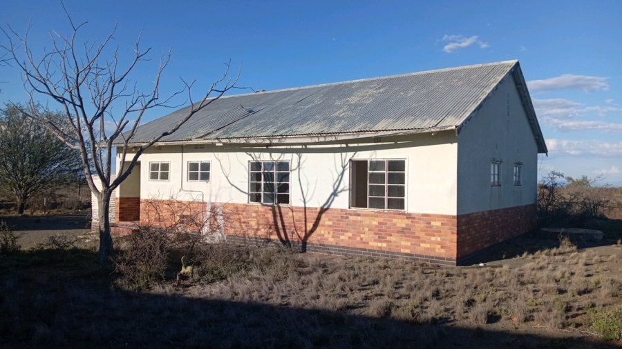 2 Bedroom Property for Sale in Aberdeen Eastern Cape